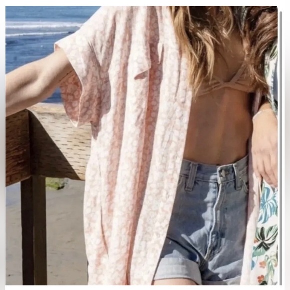 Lost and wander gauze Pick me in the desert pink and white floral tunic blouse - Picture 2 of 5